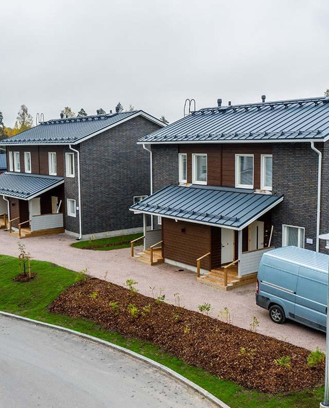 Huoliteltu asunto-osakeyhti&ouml;n julkisivut &ndash; Core Yhti&ouml;t on taloyhti&ouml;iden luotettava kumppani korjausrakentamisessa ja remonteissa.